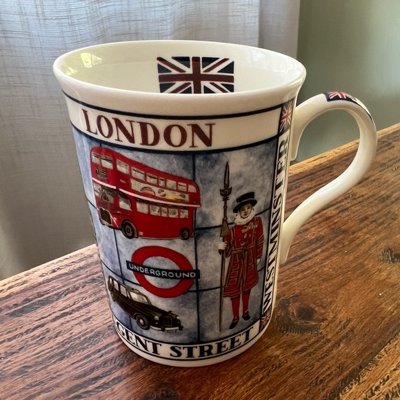 London Mug Cup
Souvenir - Picture 1 of 6